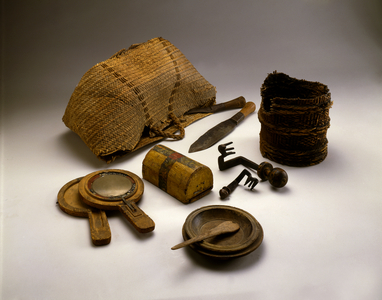 Women's effects, Cave of the Letters, Judean Desert, Roman period 132-135 CE (iron, wood, wicker, twigs & asphalt, copper & tin)