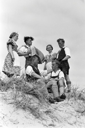 Summer holidays on the North Sea Island Borkum, Germany 1930s (b/w photo)