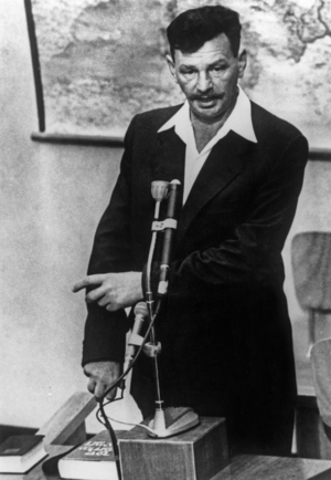 Trial of Adolf Eichmann, German nazi, in Jerusalem, May 6, 1961 : here Yitzhak Zuckerman survivor of ghetoo of Warsaw (witness)
