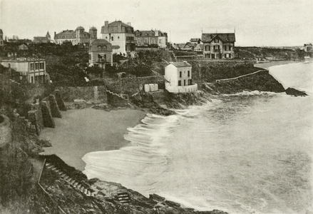 Saint-Enogat, La Plage (b/w photo)