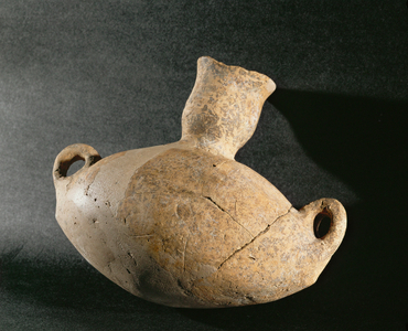 Two-handle jug. Terracotta (terracotta)