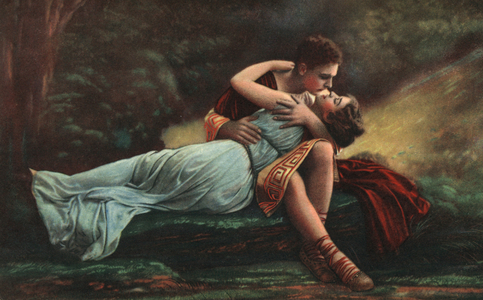 Roman couple embracing (photo)