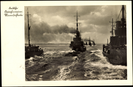 German Navy, minesearch boats in motion