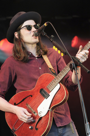 James Bay (photo)