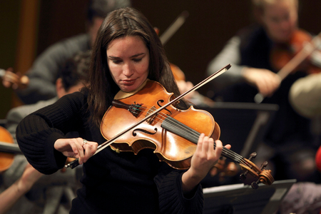 Lise Bertaud : French viola player born in 1982Paris - Ensemble Orchestral de Paris - Théatre des Champs Elysées (01 2010)