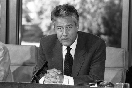 Björn Engholm (Germany SPD federal chairman) during a press conference..., 1992 (photo)