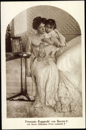 Ak I.K.H. Princess Rupprecht von Bayern Wittelsbach with Prince Luizpold (b/w photo)