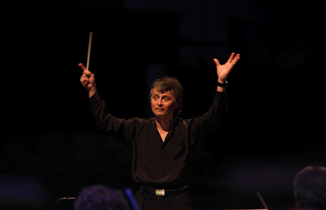 Jun Markl - conductor
