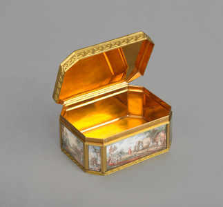 Snuff box, Paris, 1765-68 (gold, gouache & vellum)