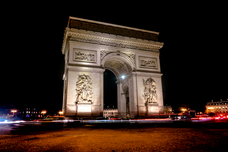 Arc Triomphe at night, 2020 (photograph)