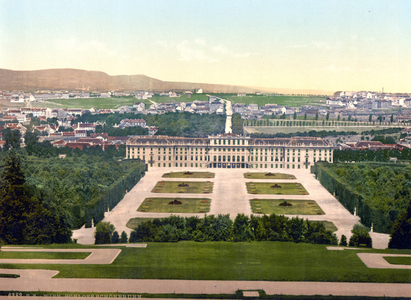 Schoenbrunn Castle, Vienna, Austro-Hungary, 1900.
