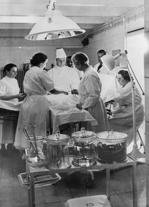 II. WK, DAF Werksfürsorge, 1942 (photo)