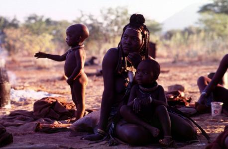 Himba woman, 1999-98 (photo)