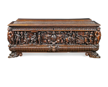 Armorial cassone, Rome, late 16th / early 17th century (walnut)