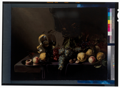 Still life with fruits and grapes, 17th century (oil on canvas)
