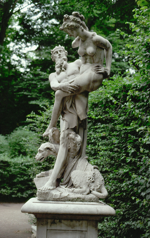 Raptus scene, the rape of the Sabinian women (photo)