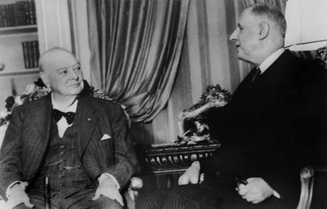 Sir Winston Churchill and French President Charles De Gaulle meeting in Nice France about european issues October 23, 1960 - Angleterre Grande Bretagne England Great Britain