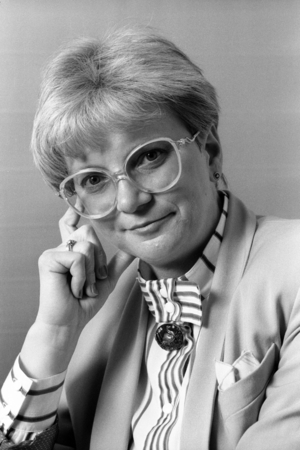 Minister of Urban Planning Gerda Hasselfeldt (FRG CSU), highlight..., 1989 (photo)