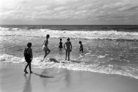 Vacations on Westerland, Germany 1930s (b/w photo)