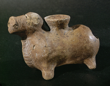 Zoomorphic vessel, from a tomb in Gezer (clay)