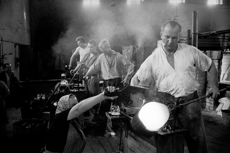 Moser glass factory, Karlovy Vary, Czech Republic, 1956 (photo)