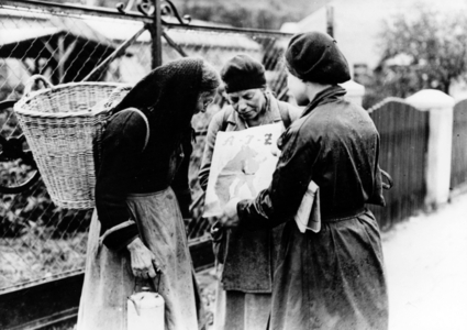 Weimar Republic - KPD propaganda 1931 (photo)