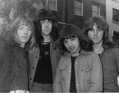 The angels, 1974 (photo)