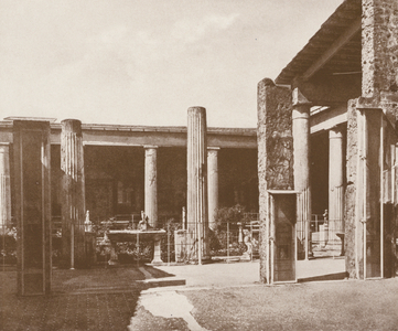 Pompei, Casa Dei Vetti, Atrio (b/w photo)
