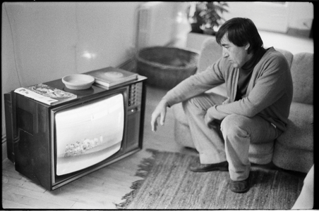 Pol Bury watches football, Paris 1975