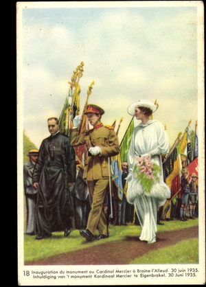Künstler Ak Inauguration du monument, Cardinal Mercier, Reine Astrid, 1935 (b/w photo)