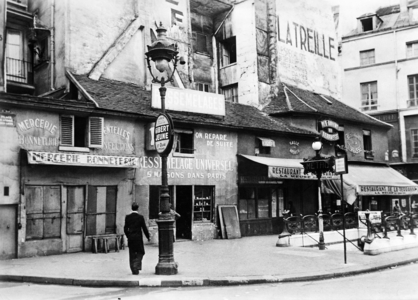 Old Town in Paris (b/w photo)