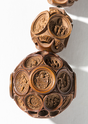 Henry VIII's Rosary (boxwood)