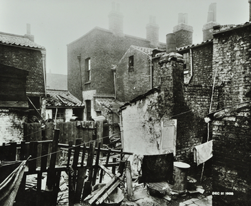 24-25 Brettell Street: rear elevations, 1908 (b/w photo)