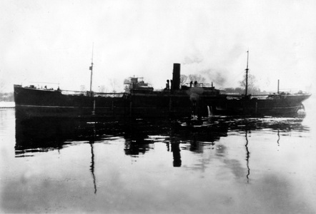 British steamer Jarrow, 1917 (b/w photo)