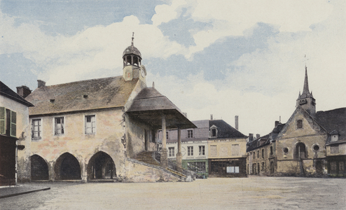 Fismes, Grande Place (colour photo)