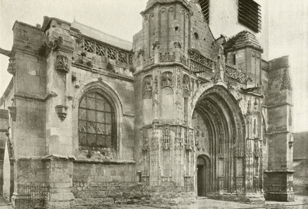 Montdidier, Saint Pierre (b/w photo)