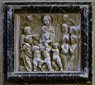 Madonna blessing the Deceased,  c.1427-38 (marble)