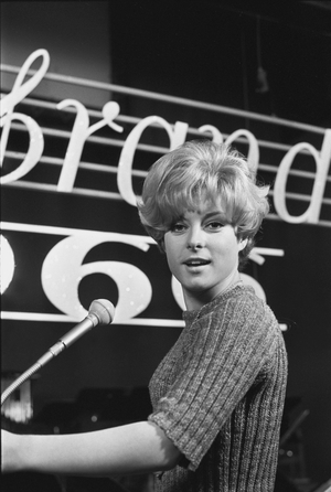 Oslo 19660205: Artist Grynet Molvig Unden The Norwegian Melodi Grand Prix competition ..., 1966 (photo)