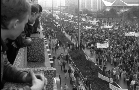 Demo for 4 November 1989 GDR Berlin 04 11 1989 Protest demonstration …, 1989 (photo)