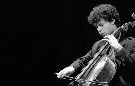 Matt Haimovitz in 1990 (b/w photo)