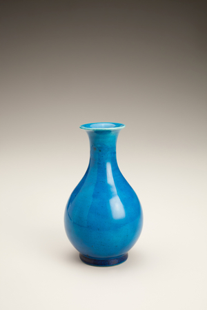 Kingfisher-blue vase, 1700s (porcelain with overglaze enamel)