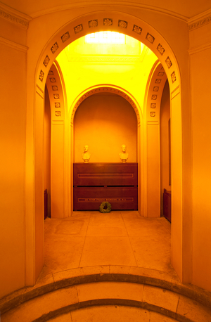 Inteior of the mausoleum, Dulwich Picture Gallery (photo)
