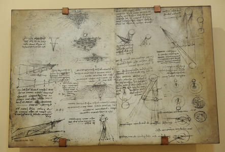 Studies on the moon. Leonardo da Vinci is interested in the phenomenon of light reflection from one planet to another.