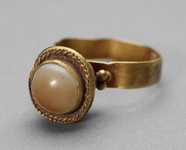 Ring (Gold)