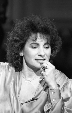 Marie Paule Belle, 1988