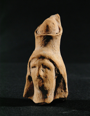 Small femal head (terracotta)