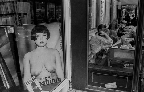 Paris France, Paris, 24 03 1990, shop window, cafÃ, 1990 (photo)