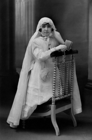 Little girl during her first communion c.1900