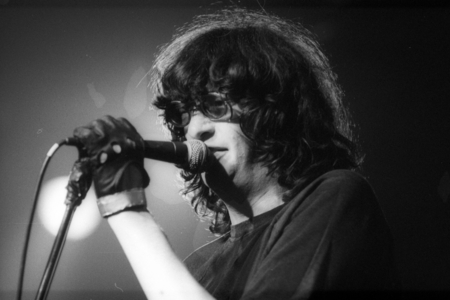 Joey Ramone in concert (photo)