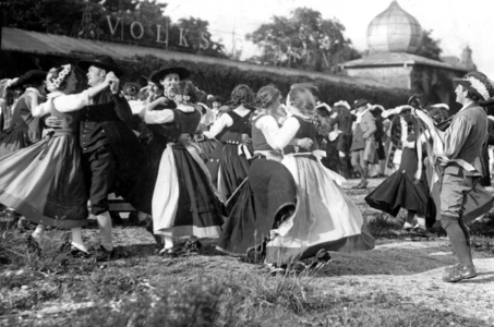Dance at the Artist's festival in Munich, 1914 (b/w photo)